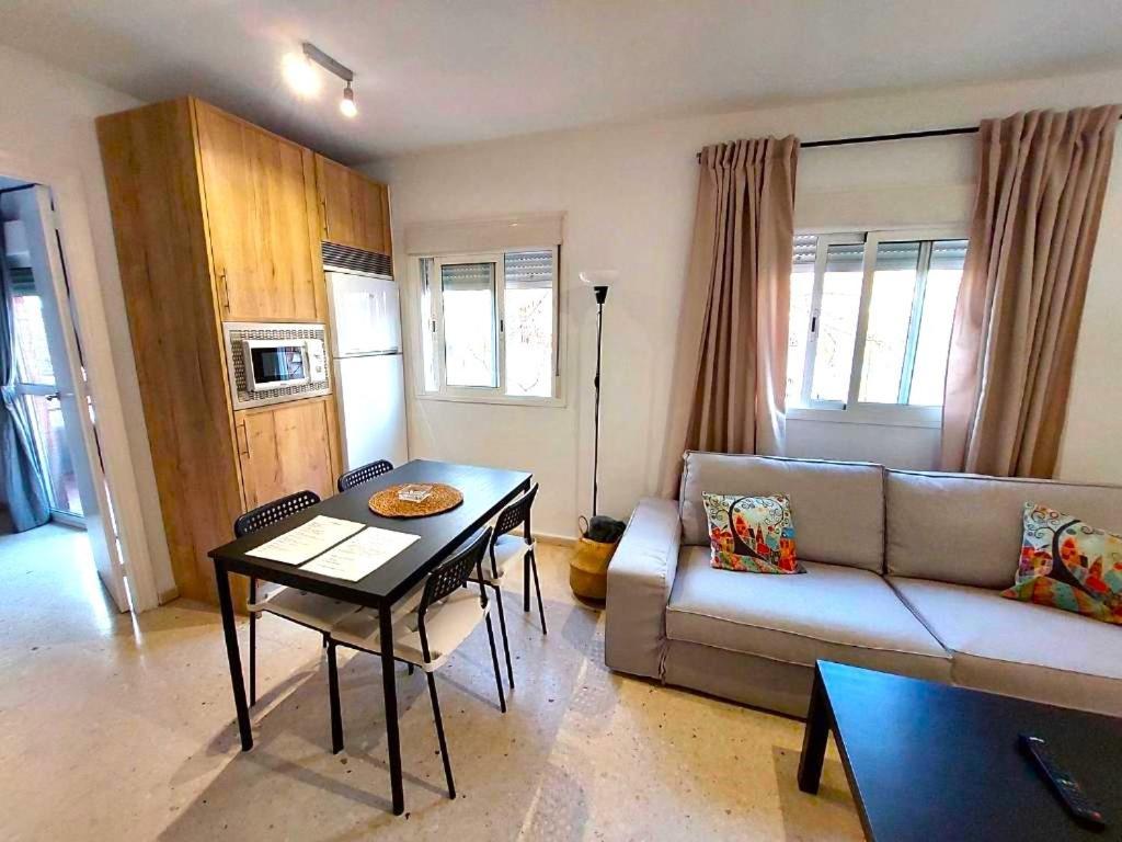 Fray Isidoro Apartment Sevilla Bagian luar foto